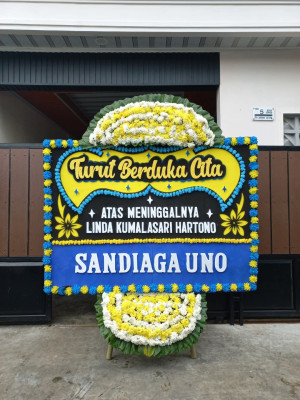 Papan Bunga Duka di Gumuruh